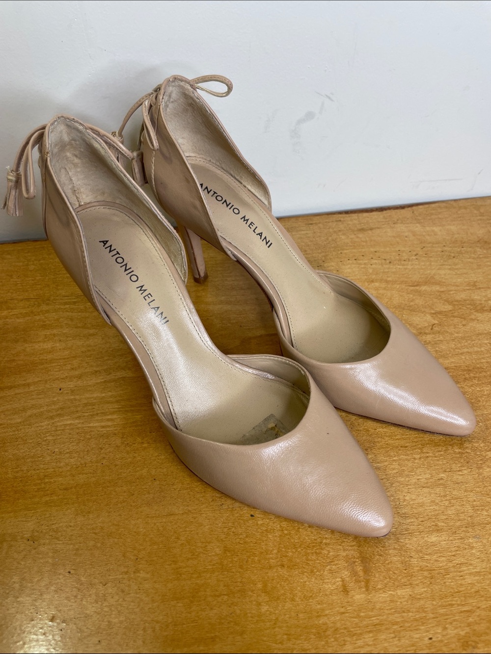 ANTONIO MELANI Nude Blush Pointed-Toe D'Orsay Heels. Size 7.5